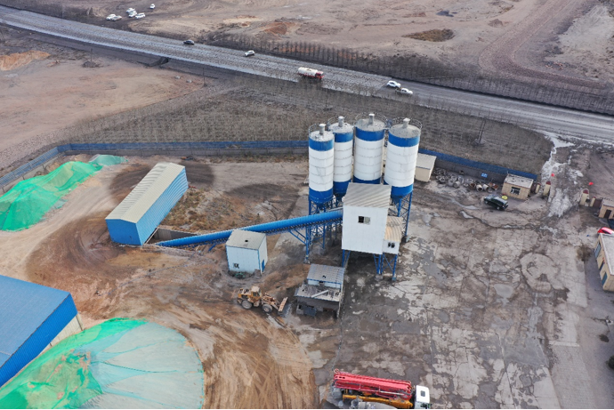 鄂爾多斯生態(tài)環(huán)保為開(kāi)發(fā)資源讓路,誰(shuí)在為違規(guī)項(xiàng)目大開(kāi)綠燈